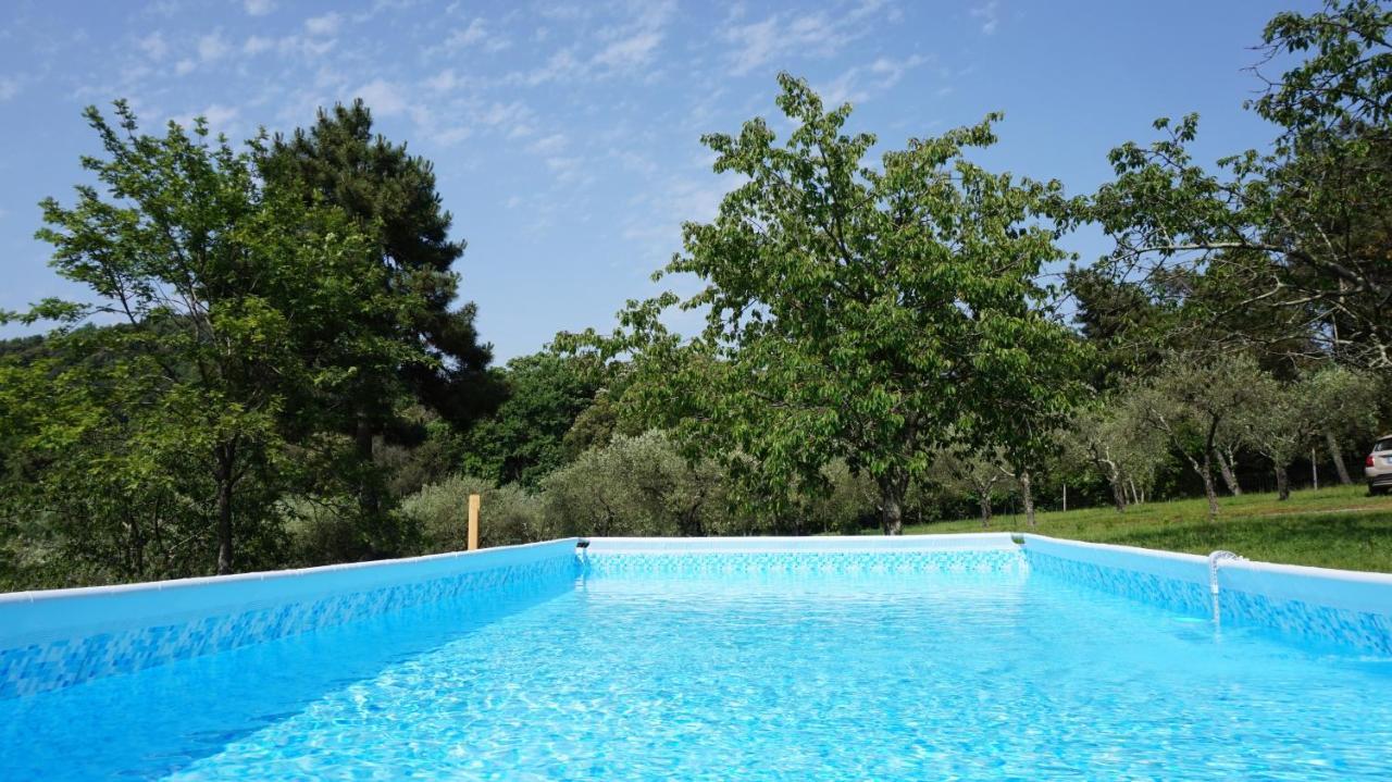דירות לוקה Agriturismo Le Vallilunghe מראה חיצוני תמונה