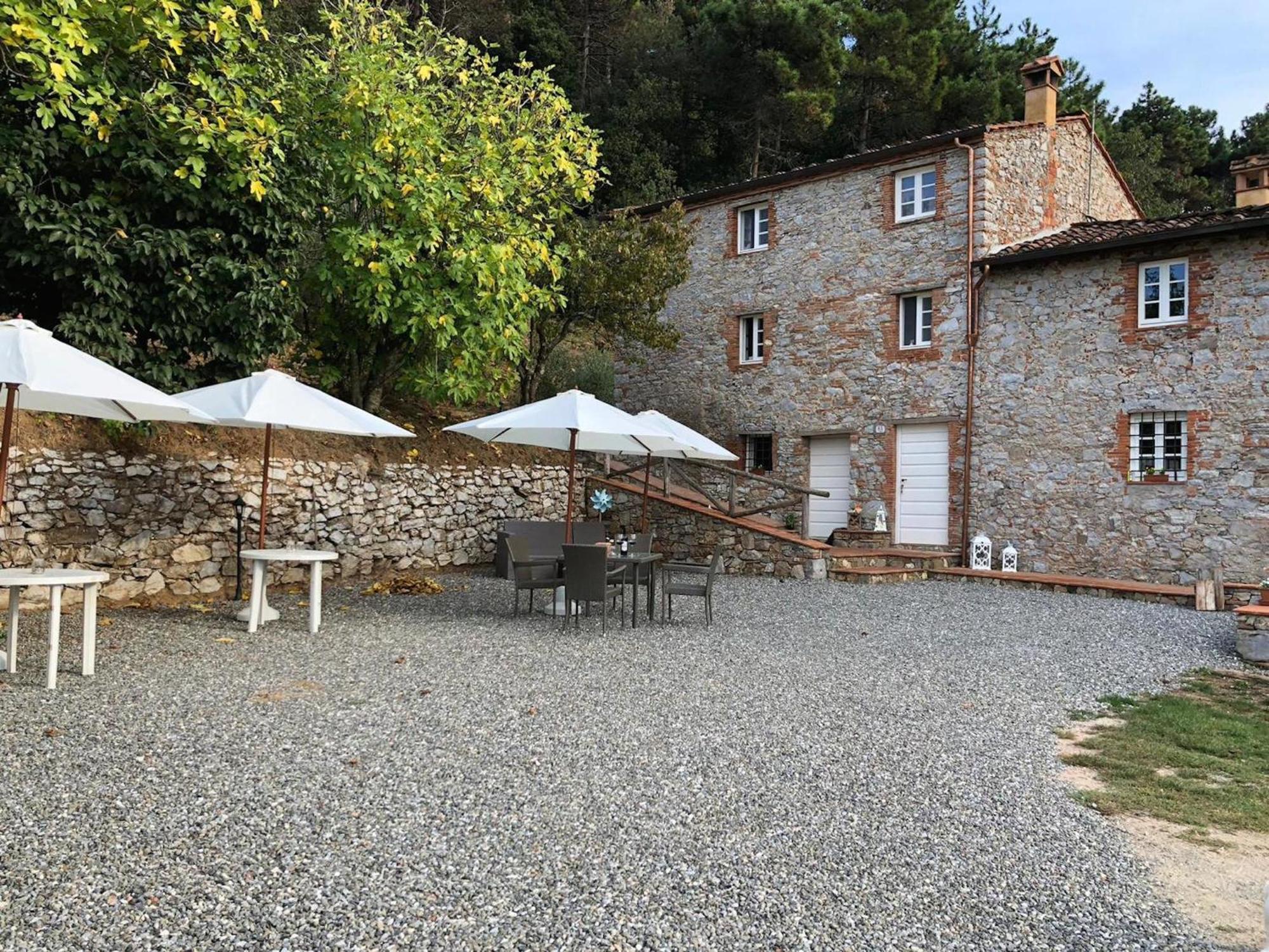 דירות לוקה Agriturismo Le Vallilunghe מראה חיצוני תמונה